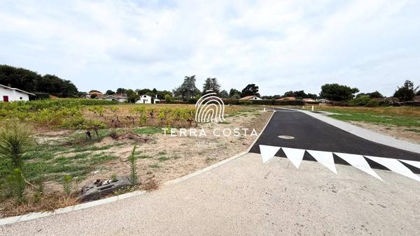 Terrain a batir proche  centre bourg