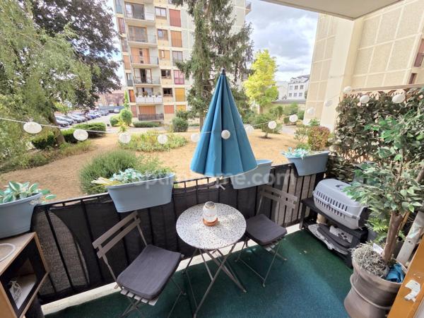 FONTENAY-SOUS-BOIS- Limite VINCENNES / Appartement de 3 pièces rénové de 62m2 - 372 000 € FAI