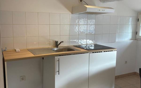 Appartement à vendre    2 pièces • 31,43 m2 Marseille 6