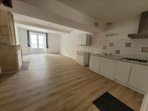 Appartement à louer 950 € CC CREON 4 p 103 m² DPE C