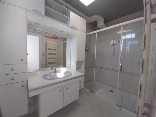 LAPLUME 47310 Maison pierre 9 pièce(s) 287.65 m2