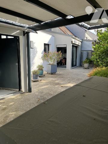 NANTES, au Calme, Secteur Longchamp. Maison de 103 m² sur 247 m² de terrain clos.