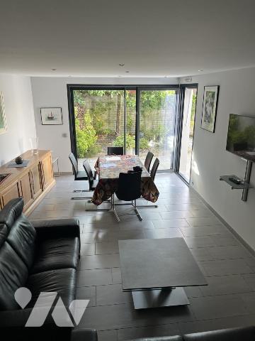 NANTES, au Calme, Secteur Longchamp. Maison de 103 m² sur 247 m² de terrain clos.