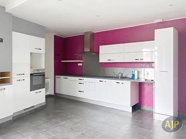 Appartement à louer Sevremoine : 5 pièces, 103m² avec 4 chambre(s) à 750€ - AJP Immobilier Saint-Macaire-en-Mauges