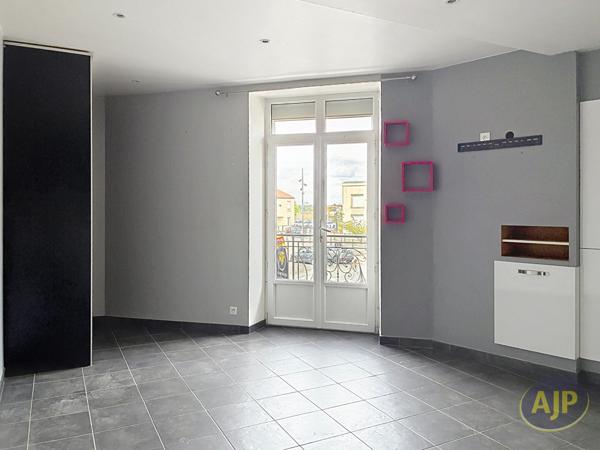 Appartement à louer Sevremoine : 5 pièces, 103m² avec 4 chambre(s) à 750€ - AJP Immobilier Saint-Macaire-en-Mauges