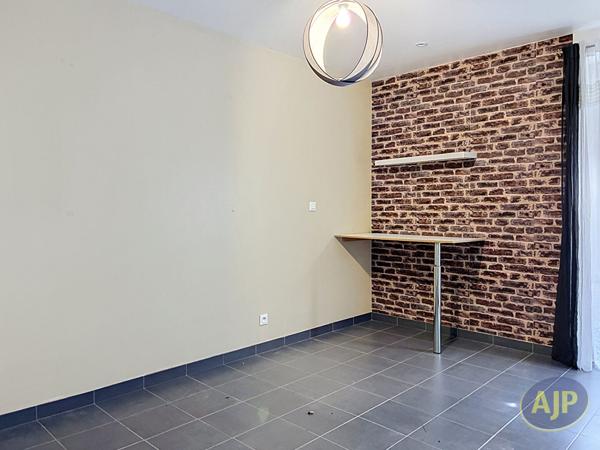 Appartement à louer Sevremoine : 5 pièces, 103m² avec 4 chambre(s) à 750€ - AJP Immobilier Saint-Macaire-en-Mauges