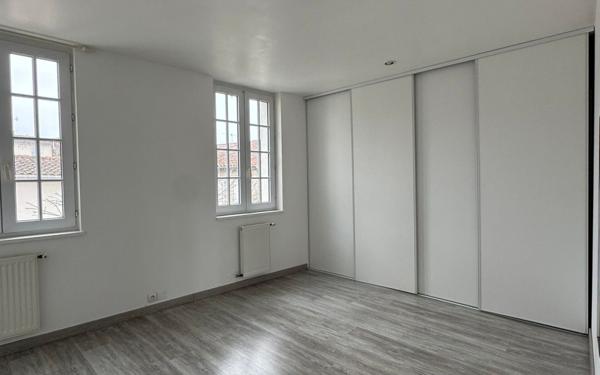 Appartement à louer    3 pièces • 66 m2 Castres