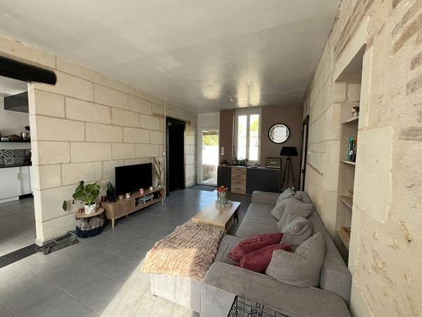 Charmante maison de ville dans le Centre de Noyant classée en C