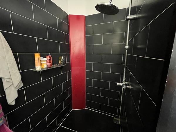 Charmante maison de ville dans le Centre de Noyant classée en C