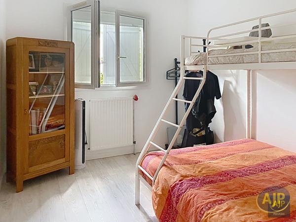 Maison à vendre Pessac - 5 pièces, 118m² avec 3 chambre(s) à 499 000€ - AJP Immobilier Pessac