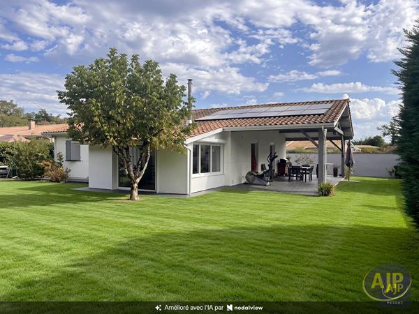 Maison à vendre Pessac - 5 pièces, 118m² avec 3 chambre(s) à 499 000€ - AJP Immobilier Pessac