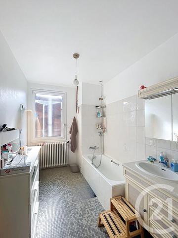 Maison à vendre  7 pièces - 119 m2 CEYRAT - 63