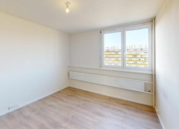 Appartement à louer    3 pièces •  Saint-Étienne