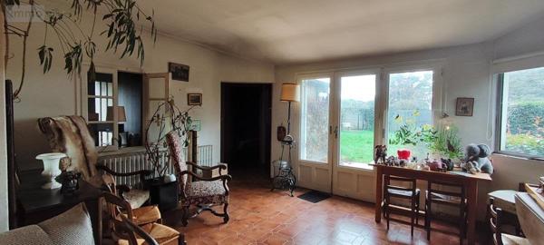 Maison à vendre à Sainte-Gemmes-sur-Loire dans le Maine-et-Loire (49130), ref : 49013-2077