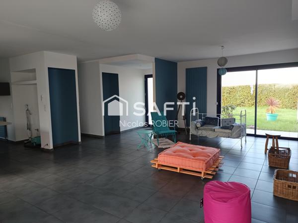 Maison accès plain pied avec sous-sol, trois chambres et plus, garage, jardin !!