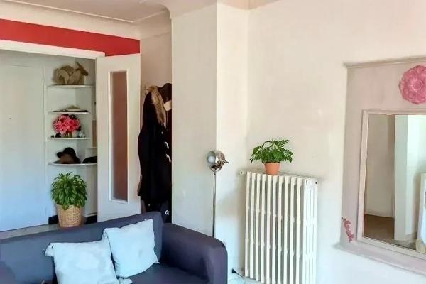 A VENDRE NANTES hyper centre charmant T2 en étage élevé - ascenseur - balcon Sud - cave