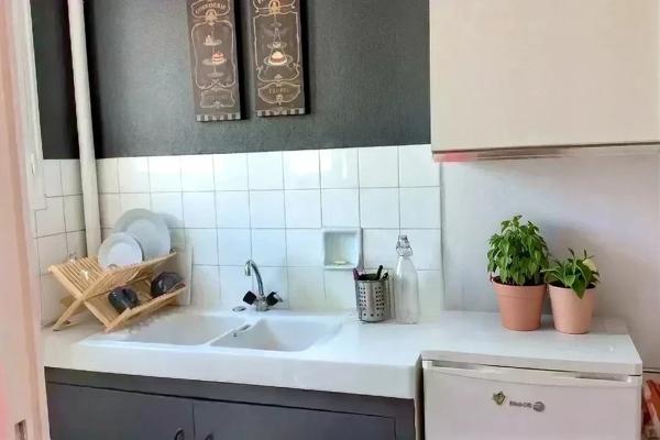 A VENDRE NANTES hyper centre charmant T2 en étage élevé - ascenseur - balcon Sud - cave