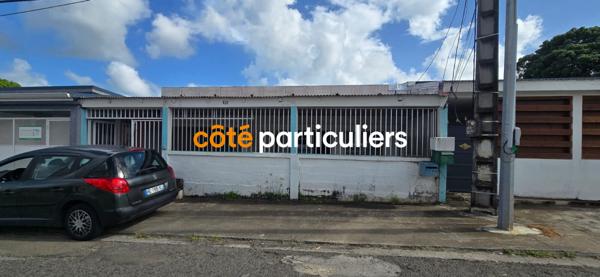 Vente Maison180 m² - 6 Pièces - LES ABYMES (97139)