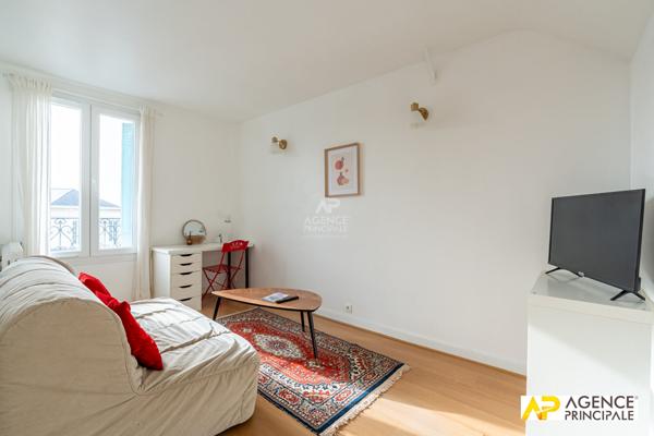 Appartement 2 pièces à vendre au dernier étage en hyper centre de Maisons-Laffitte €235 000 ** - Référence 4641