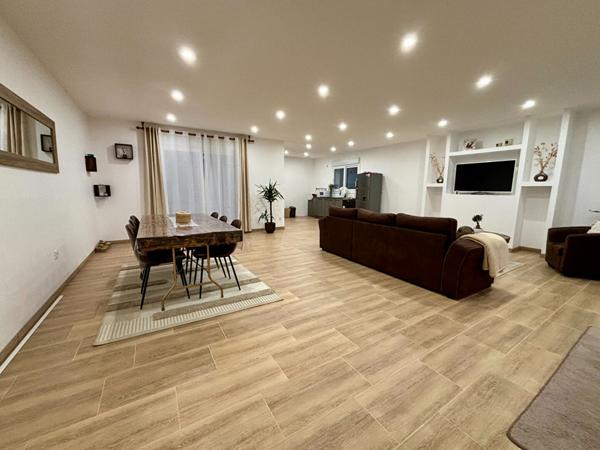 Maison récente proche commodités