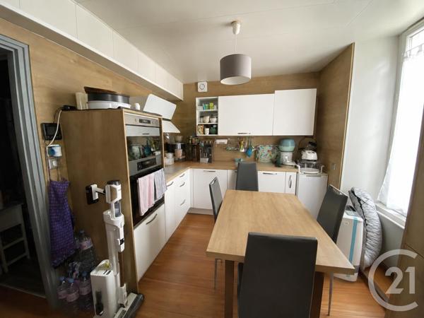 Immeuble à vendre  248 m 2   LA ROCHELLE  - 17