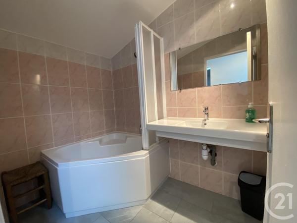 Immeuble à vendre  248 m 2   LA ROCHELLE  - 17