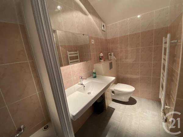 Immeuble à vendre  248 m 2   LA ROCHELLE  - 17