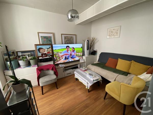 Immeuble à vendre  248 m 2   LA ROCHELLE  - 17