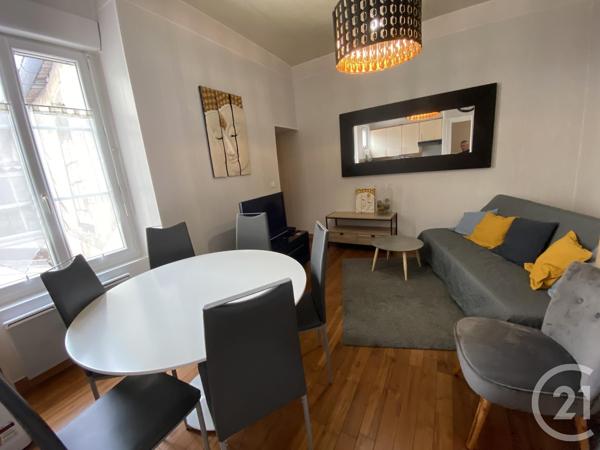 Immeuble à vendre  248 m 2   LA ROCHELLE  - 17