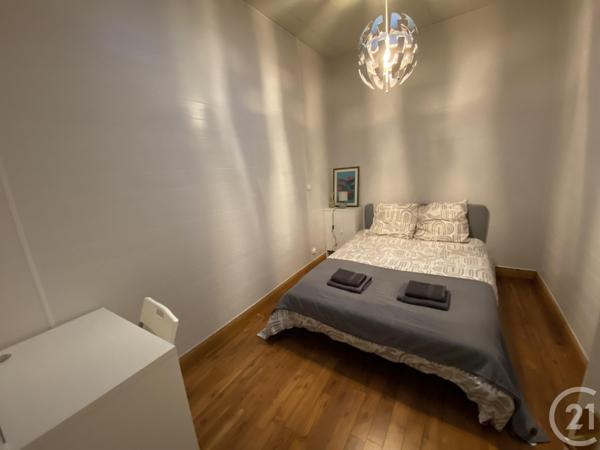 Immeuble à vendre  248 m 2   LA ROCHELLE  - 17