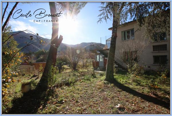 Belle villa 4 faces sur 1464m2 de terrain à vendre 7 pièces ARLES SUR TECH (66)