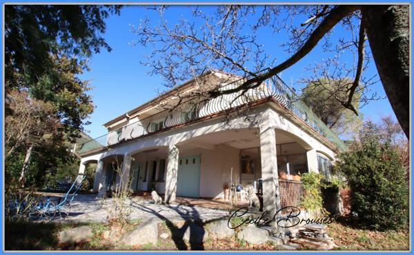 Belle villa 4 faces sur 1464m2 de terrain à vendre 7 pièces ARLES SUR TECH (66)