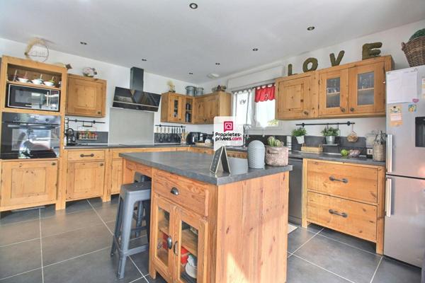 Maison 120 m² avec 5 chambres et piscine à Quissac