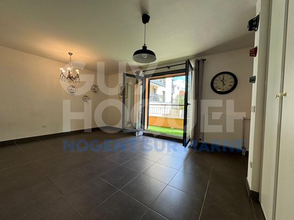 Proche centre-ville / Balcon / Parking