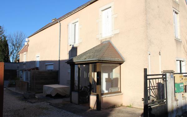 Maison à vendre    9 pièces • 186 m2 Saint-Julien