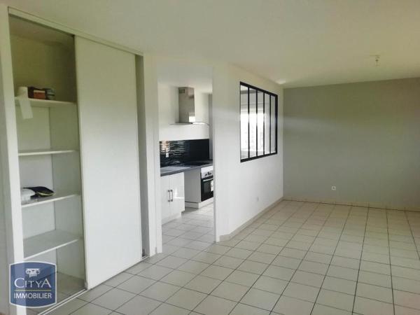 Location appartement Lisieux (14100) 4 pièces 75m²