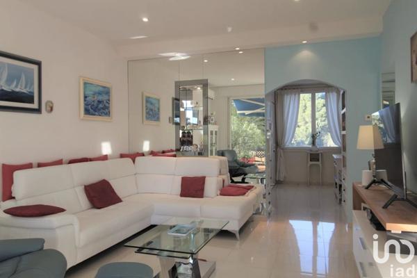 Appartement 3 pièces de 124 m² à Saint-Raphaël (83700)
