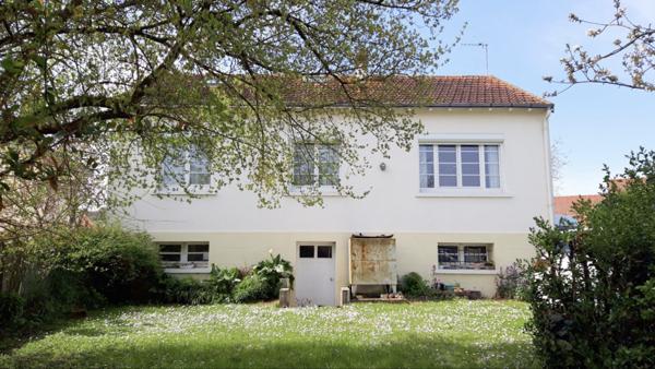 Maison 4 pièces à vendre Thuré - 86540 / Réf: 11711