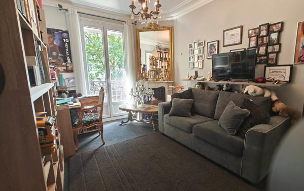 Trois pièces - 61 m² - Grandes Carrières