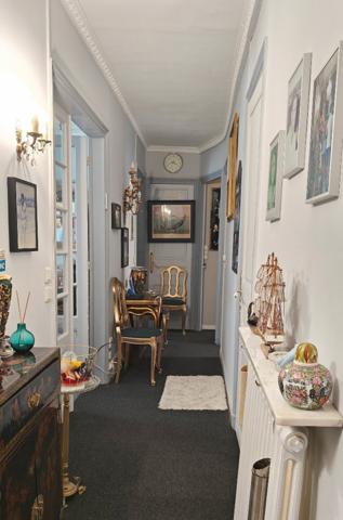 Trois pièces - 61 m² - Grandes Carrières