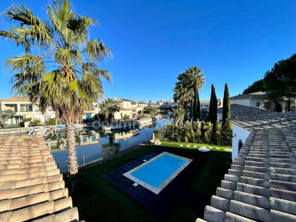MARINA INDIVIDUELLE 5 PIÈCES 155 M2 AVEC PISCINE ET GARAGE AIGUES MORTES