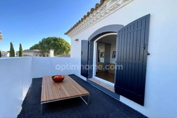 MARINA INDIVIDUELLE 5 PIÈCES 155 M2 AVEC PISCINE ET GARAGE AIGUES MORTES