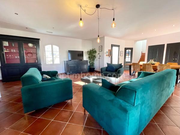 MARINA INDIVIDUELLE 5 PIÈCES 155 M2 AVEC PISCINE ET GARAGE AIGUES MORTES