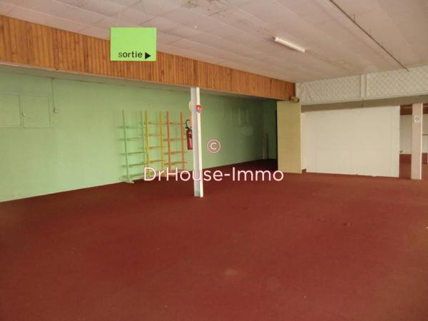 Commerce à vendre 5 pièces de 1 000 m²