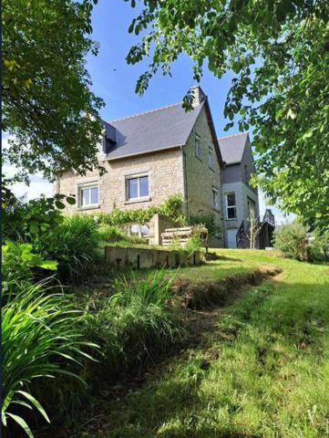 Maison à Dinan, 22100 - 10 pièces 252m²