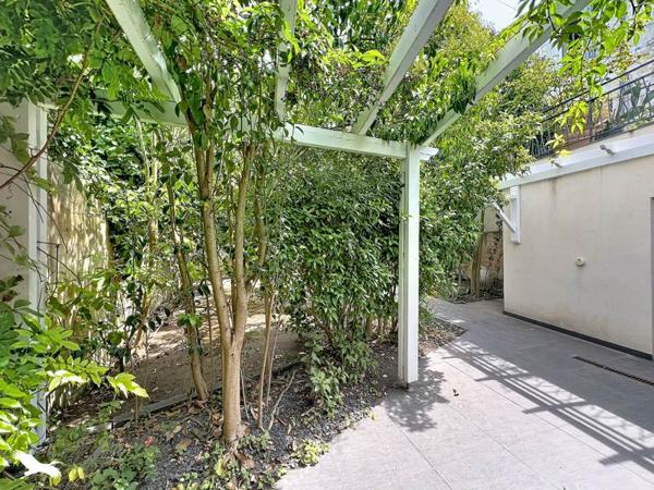 Maison 845 640 € Bordeaux 2 p 256 m² DPE D