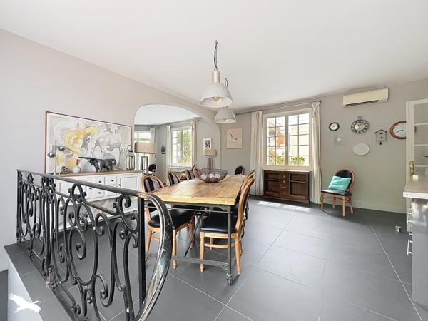 Maison 845 640 € Bordeaux 2 p 256 m² DPE D