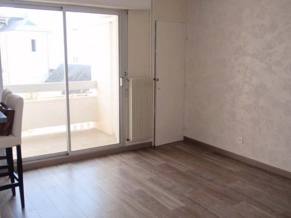 APPARTEMENT F2 - 2ème étage