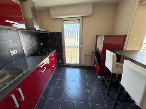APPARTEMENT F2 - 2ème étage
