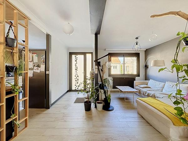 Maison Angers rénovée de 170 m2 avec studio indépendant